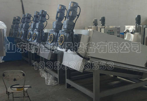 如何減少發(fā)生傳統(tǒng)污泥脫水機(jī)常見(jiàn)的問(wèn)題？